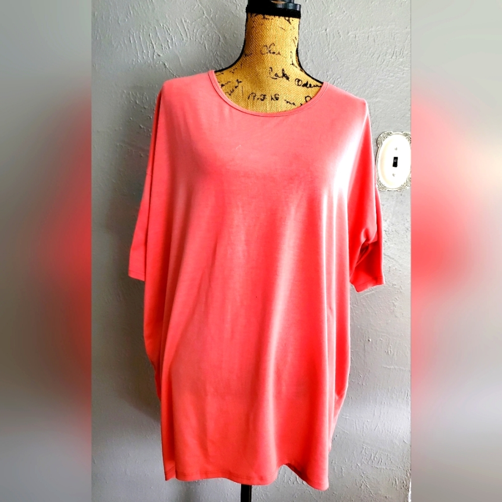 LuLaRoe Top